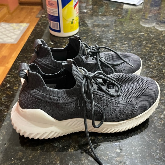 Really nice shoes - Picture 2 of 3